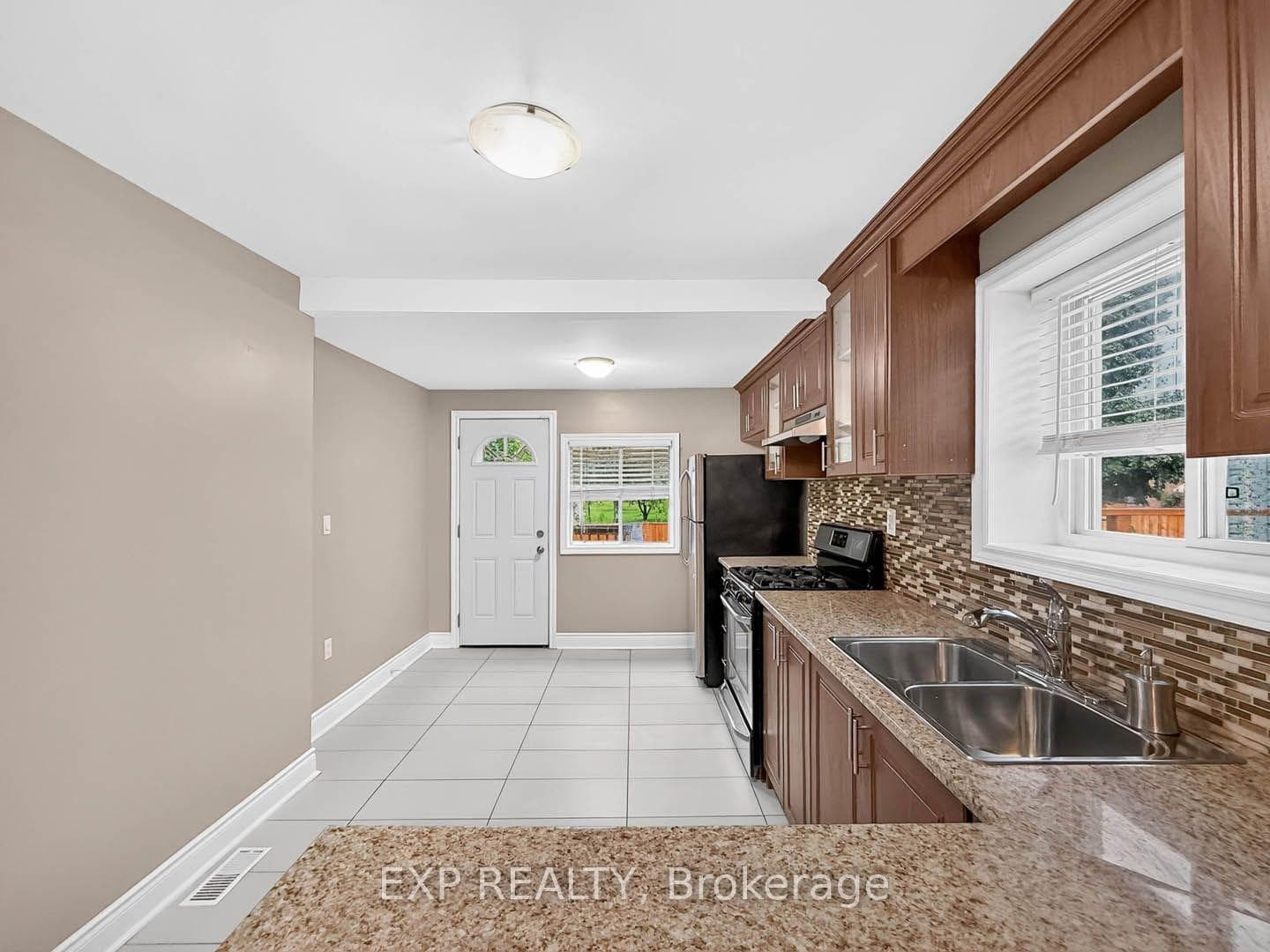 57 Weir Street photo 12