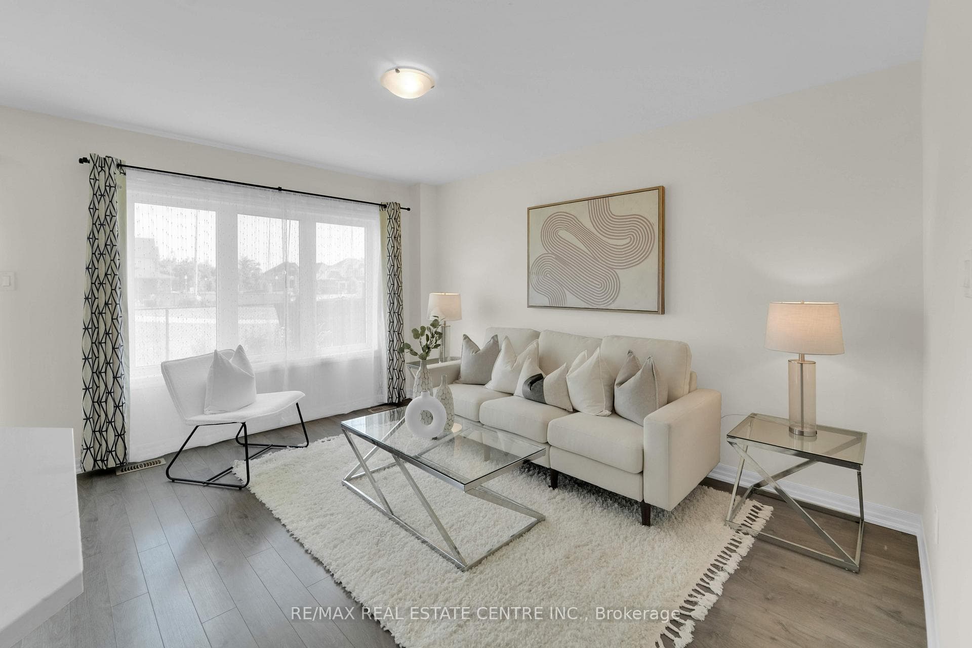 4 Watermill Street photo 13