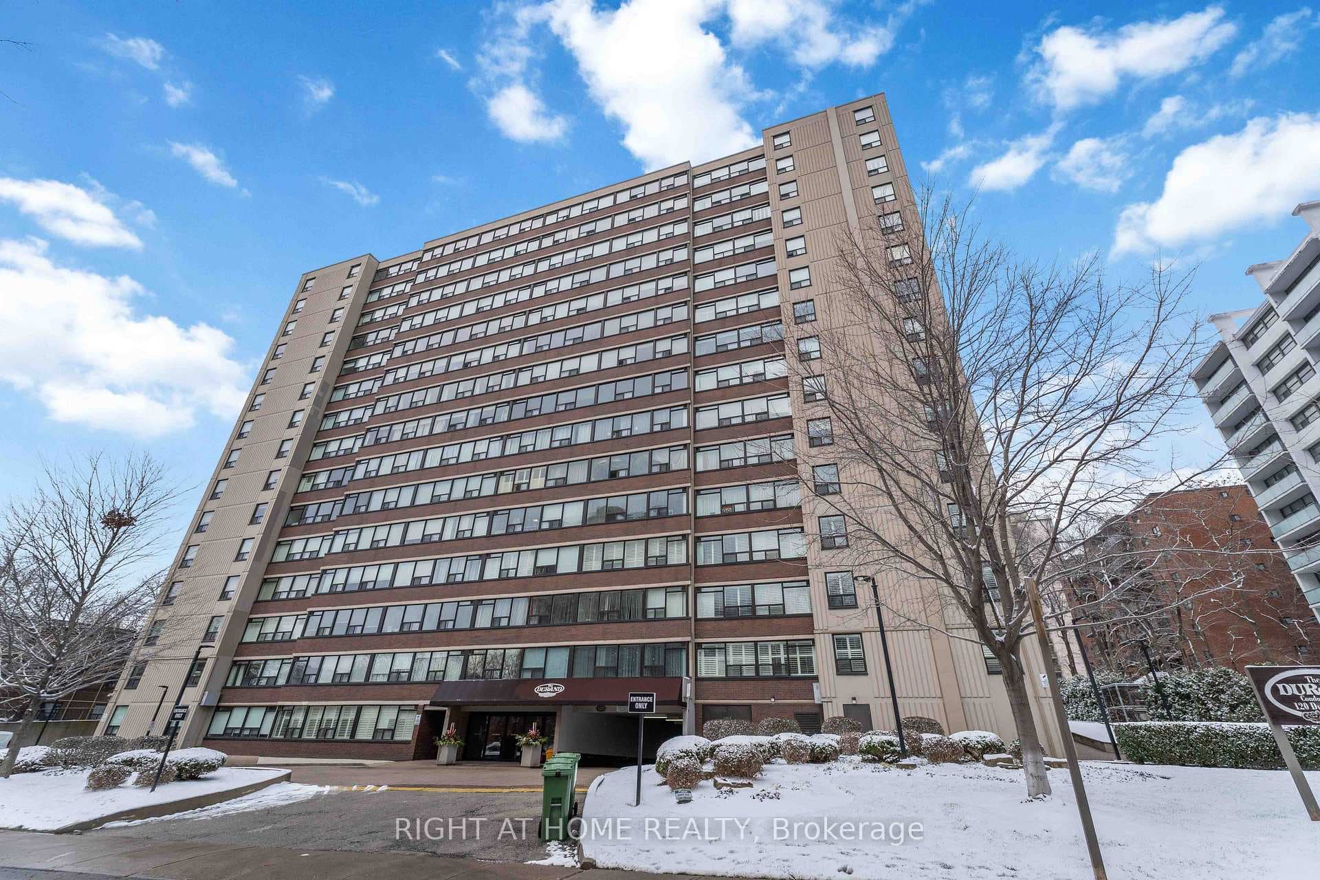 120 DUKE Street Unit 905 photo 1