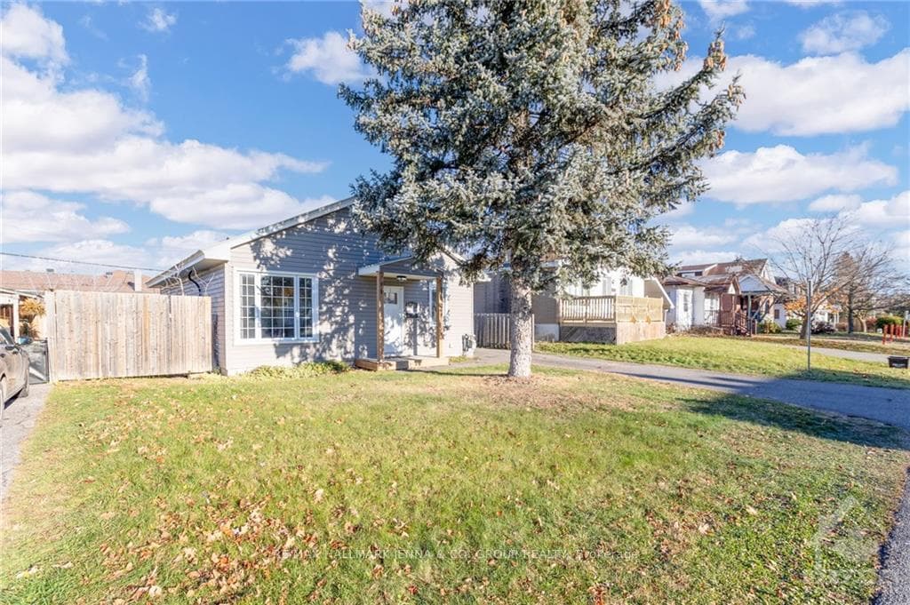 1241 VANCOUVER Avenue photo 3