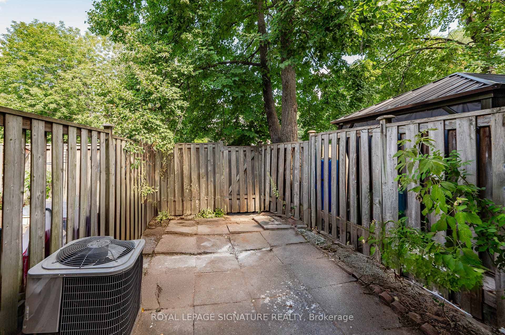275 Broadview Avenue Unit 92 photo 36