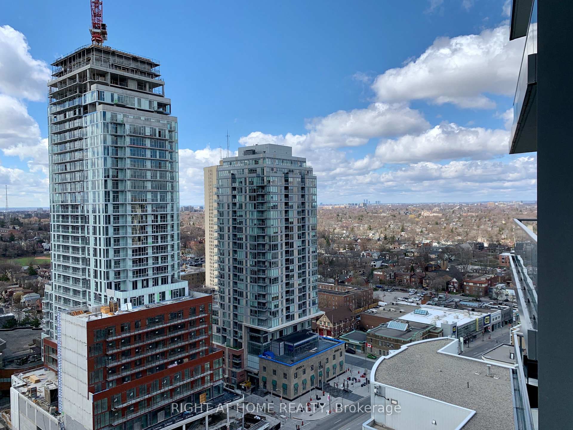 30 Roehampton Avenue Unit 2304 photo 15