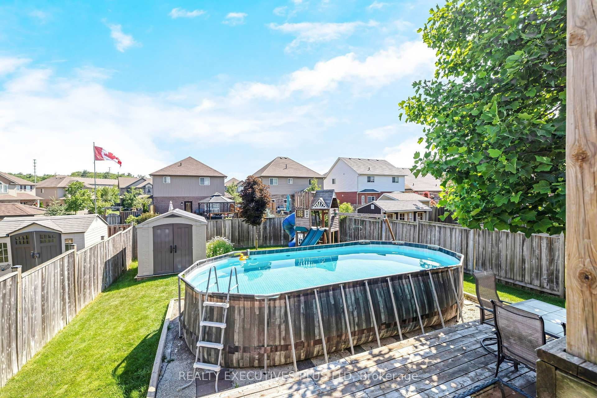 56 Dinnick Crescent photo 35