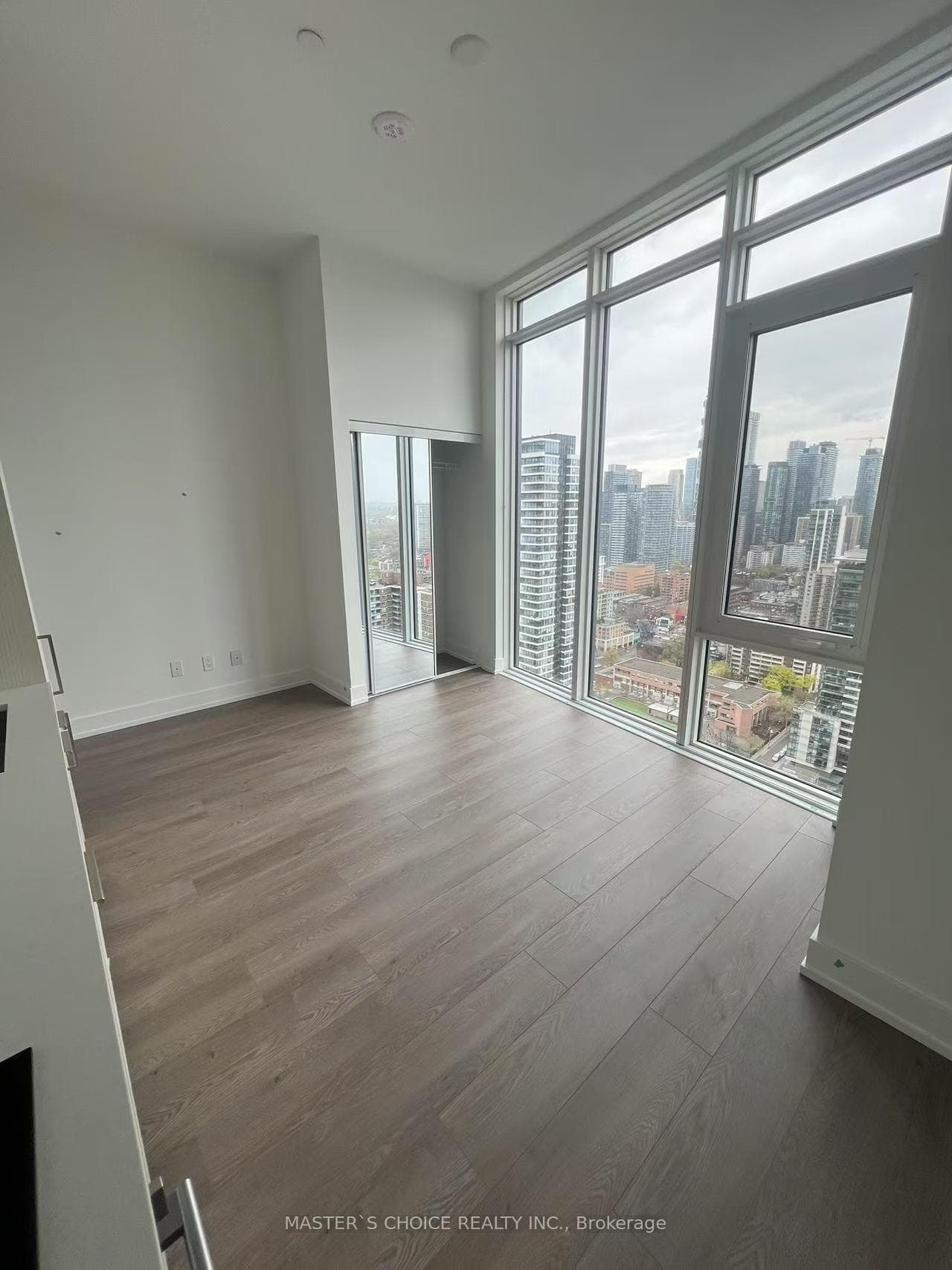 308 Jarvis Street Unit 3410 photo 2