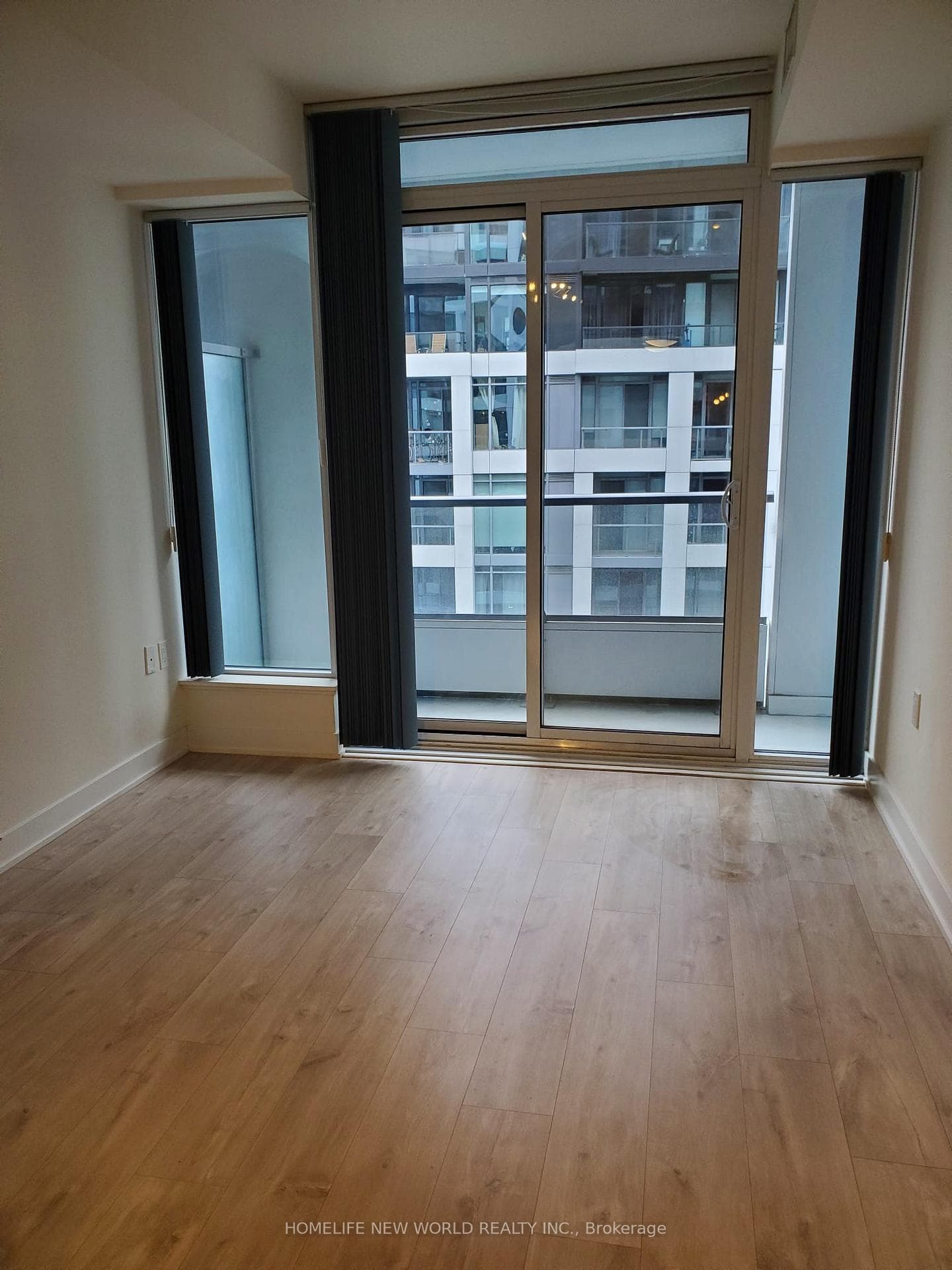 27 Bathurst Street Unit 1216 photo 22
