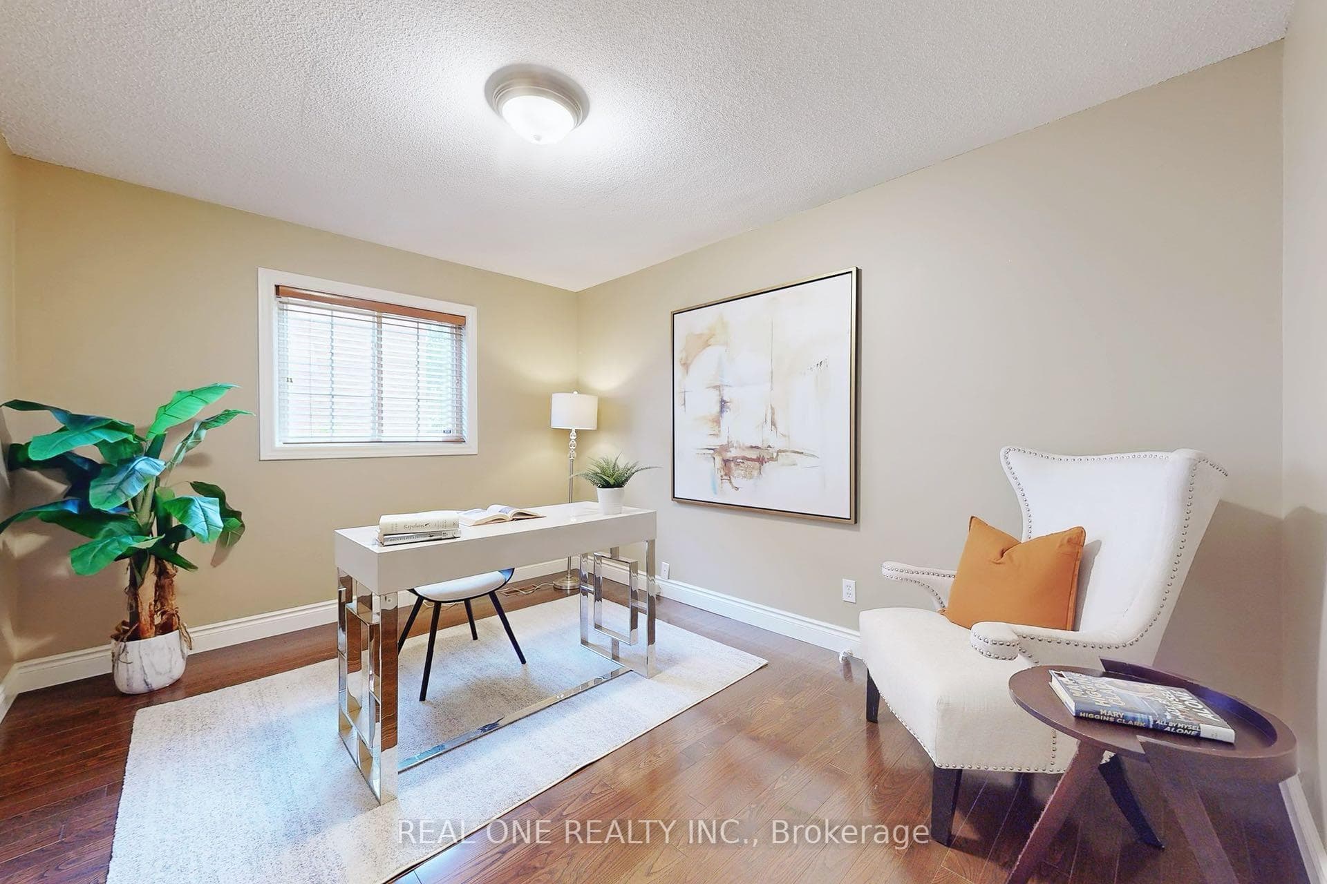 1545 Stationmaster Lane photo 27