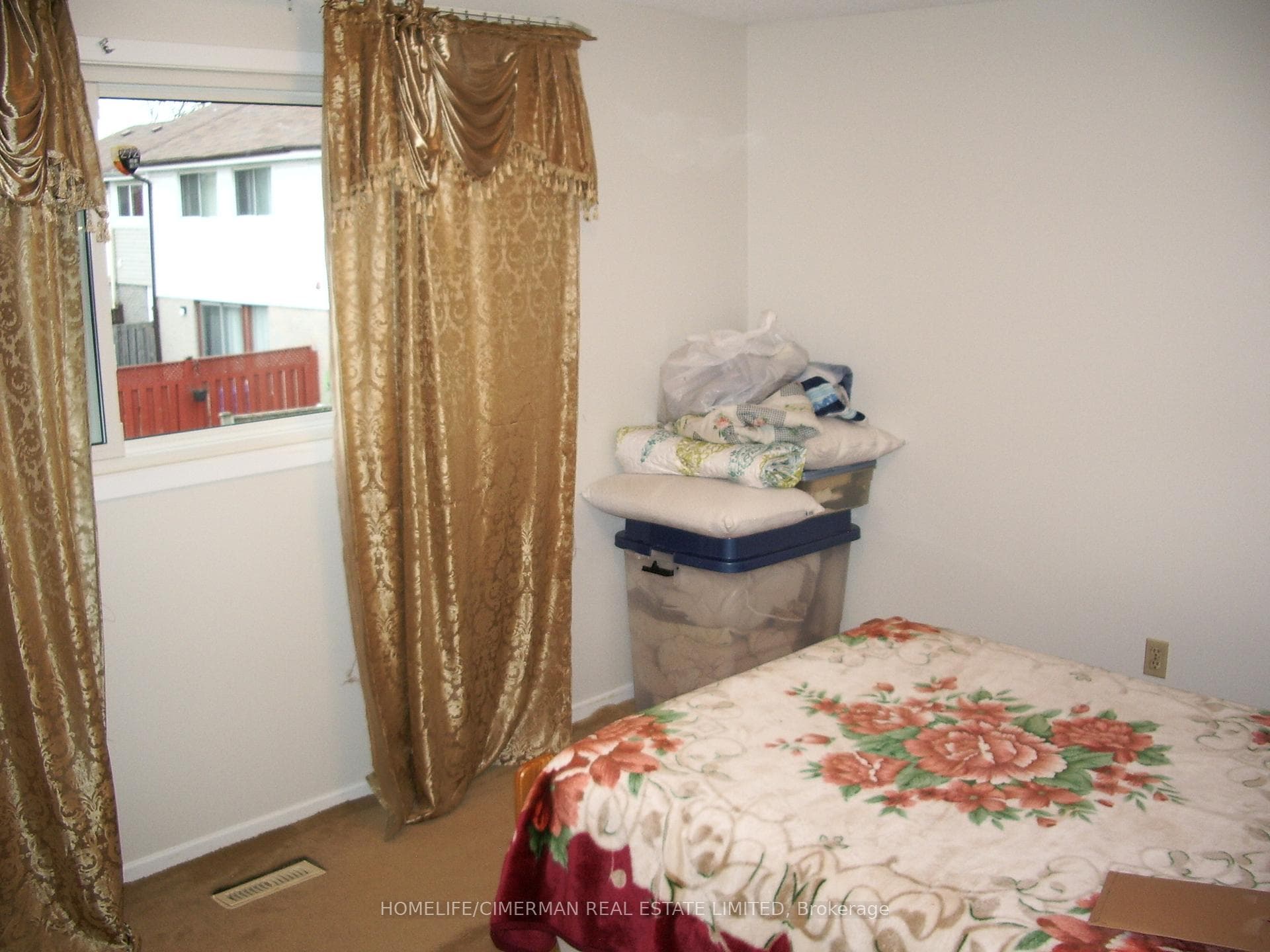 48 Wallis Crescent photo 17