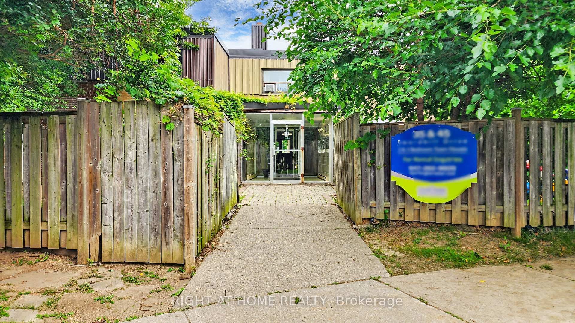 45 Swordbill Drive photo 1