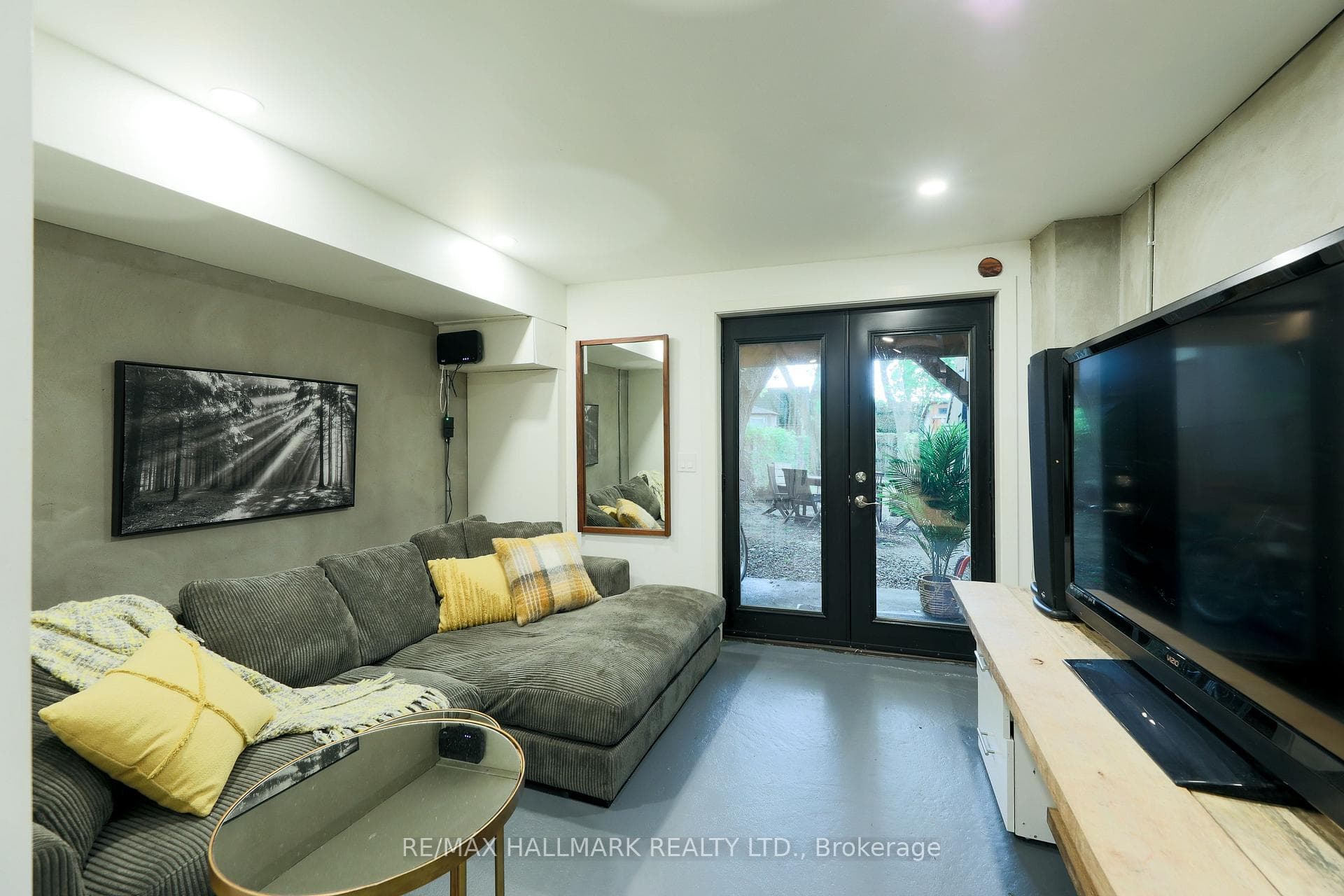 39 Seymour Avenue photo 29