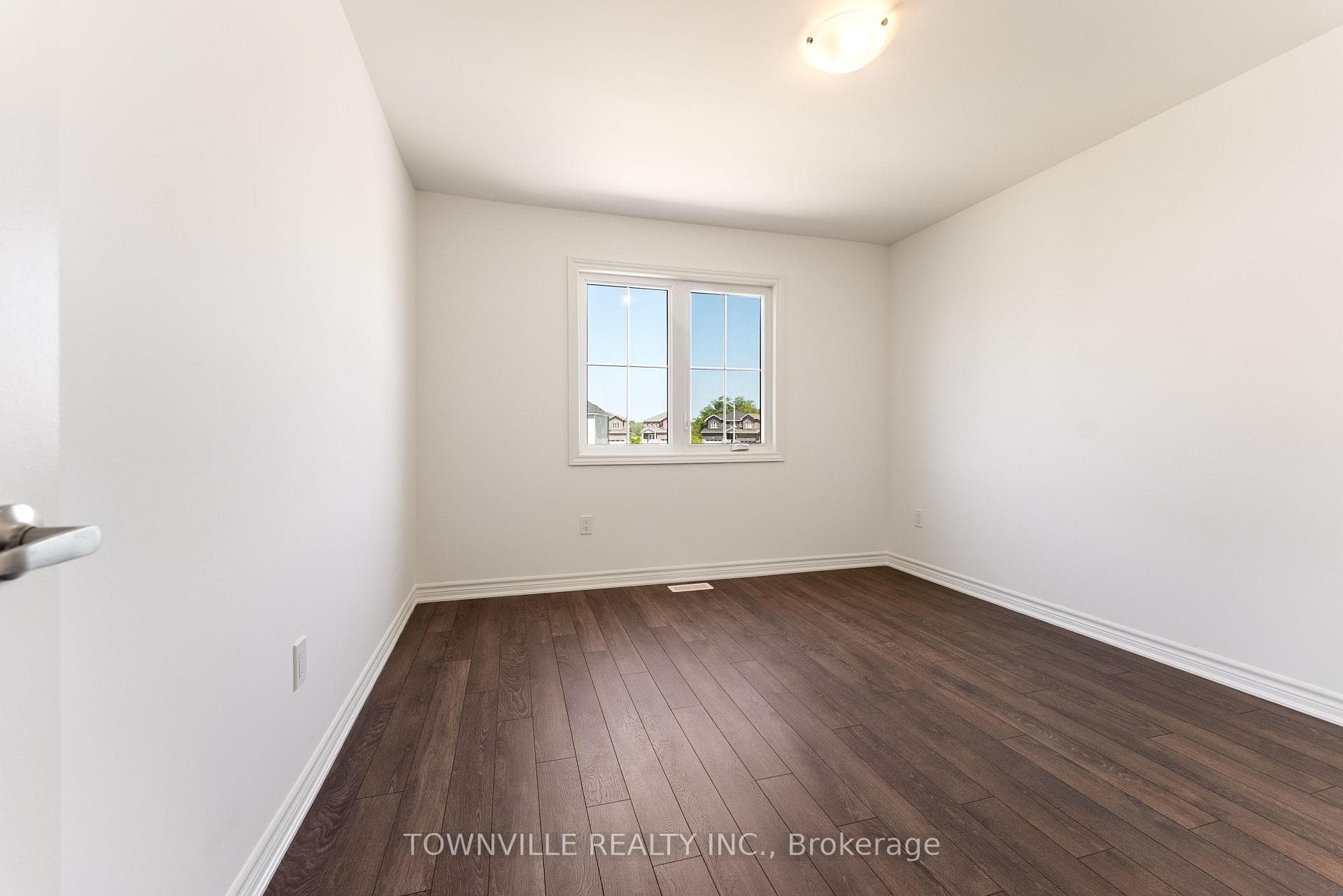 45 Lincoln Drive photo 25