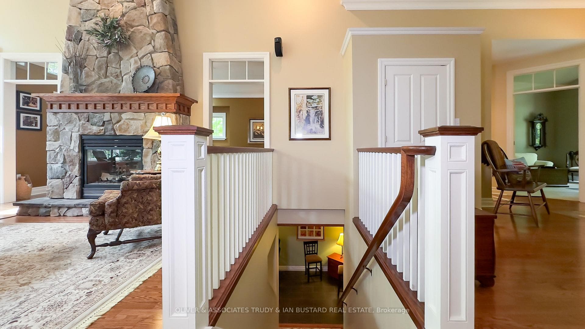 10305 Riverside Drive photo 25