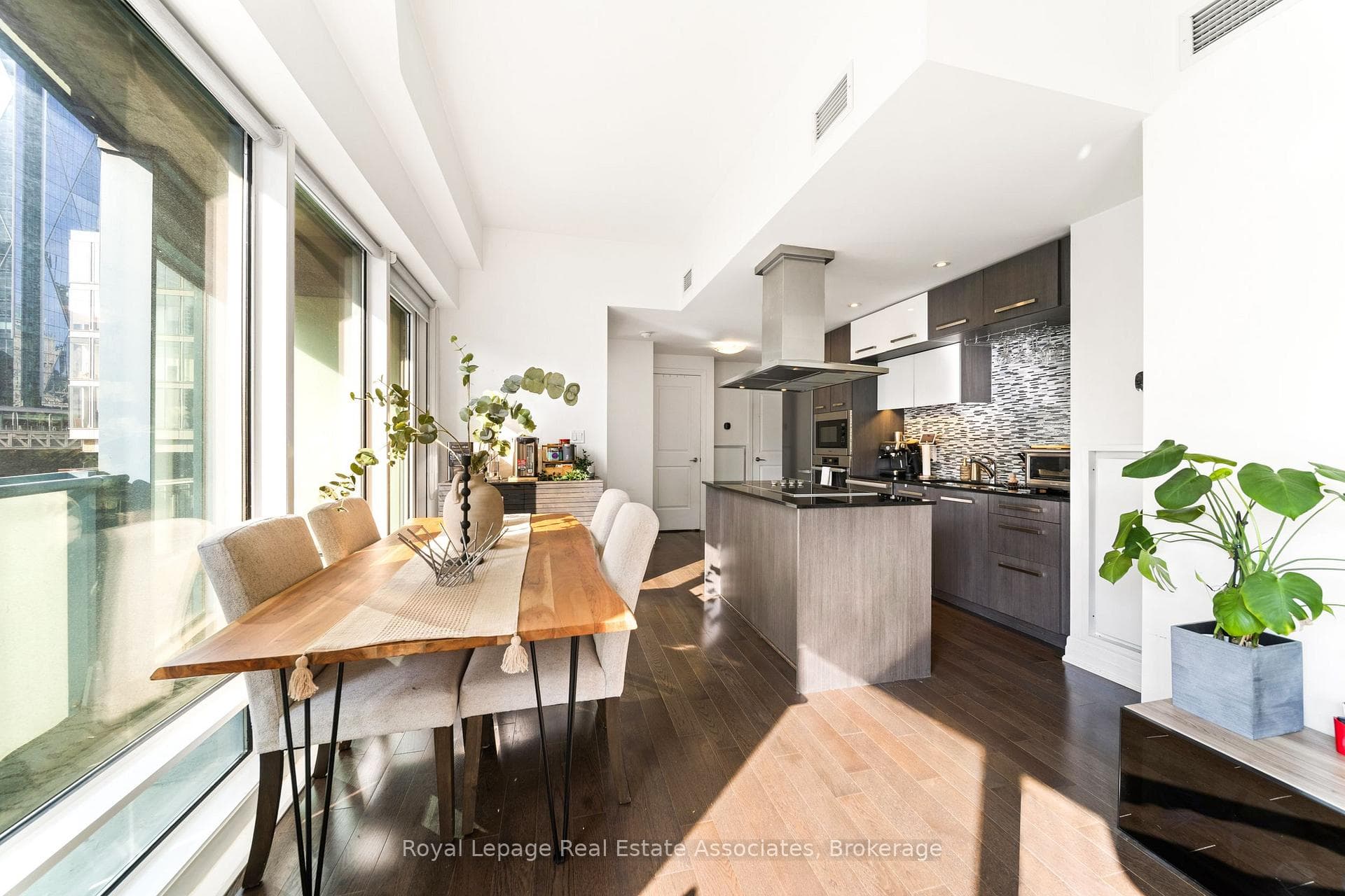8 The Esplanade N/A Unit 507 photo 16
