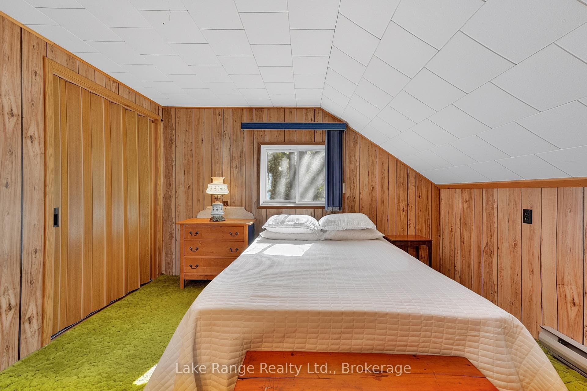 4th bedroom - 2nd floor