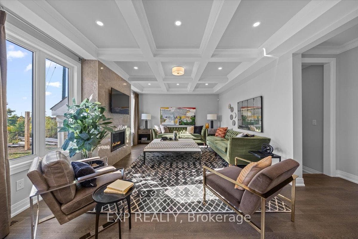 Images provided are to showcase builder finishes.