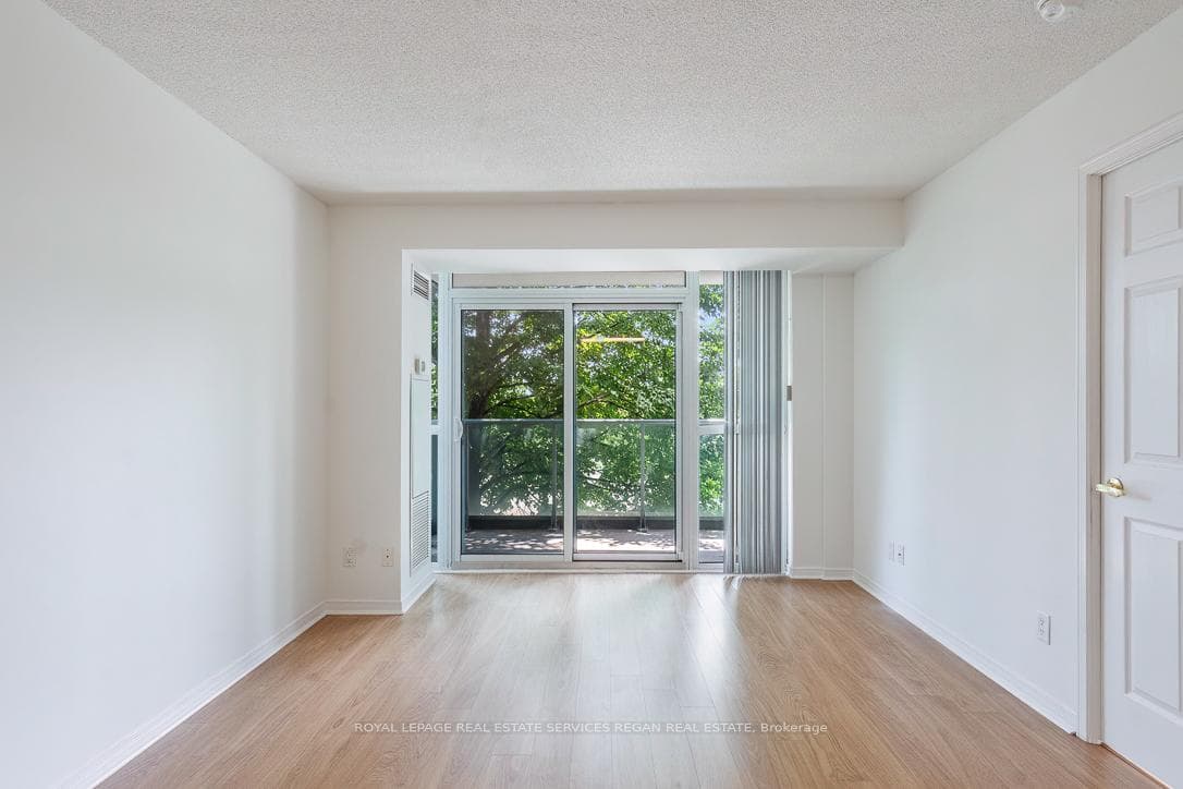 4900 Glen Erin Drive Unit 207 photo 10