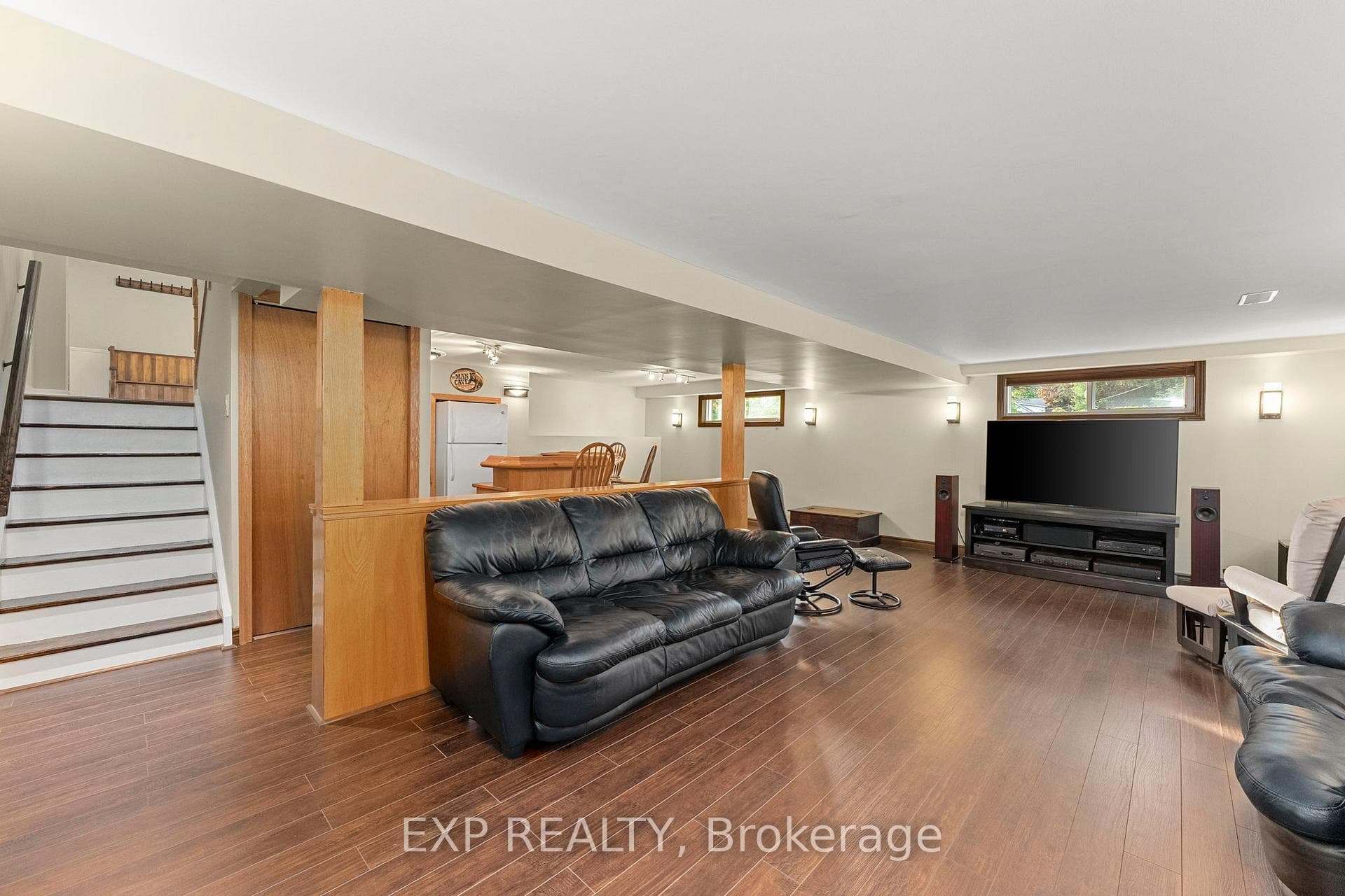 217 Mount Albert Road photo 30