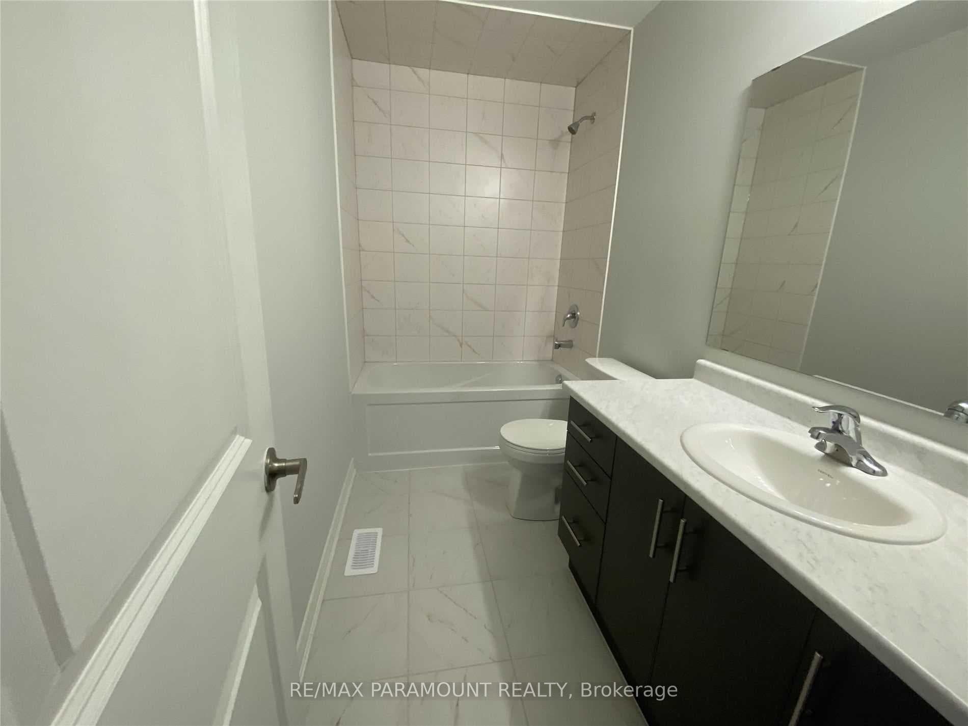 39 Dawson Drive Unit 1 photo 5