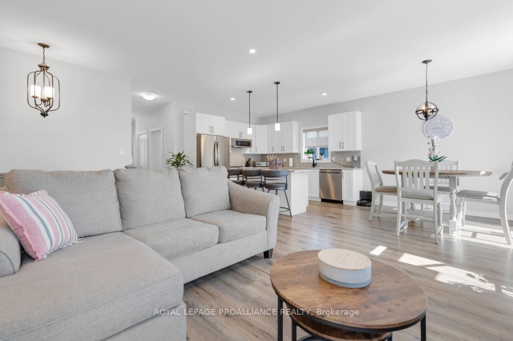 56 Redwood Drive photo 19