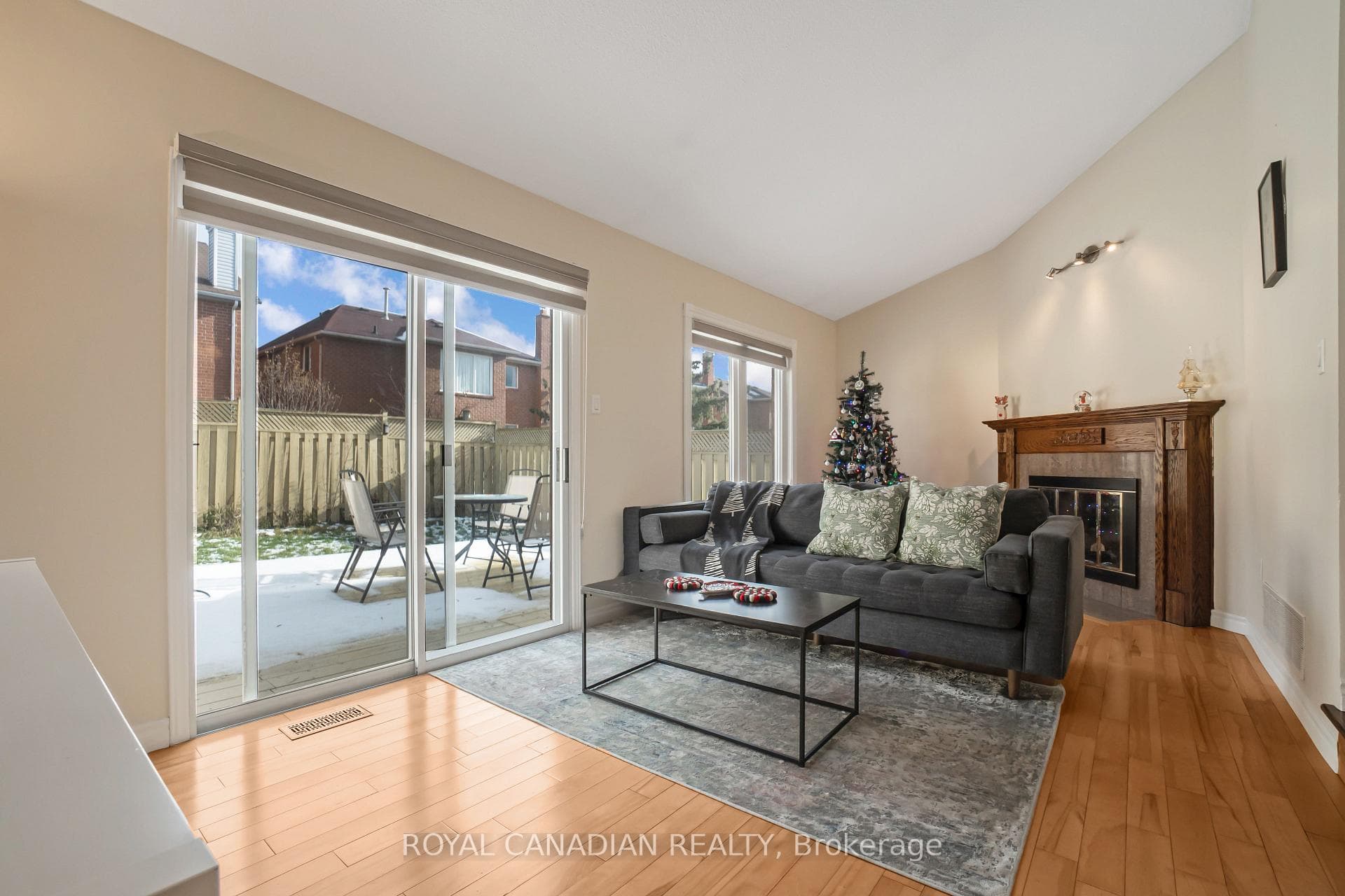 108 Beaconsfield Avenue photo 6