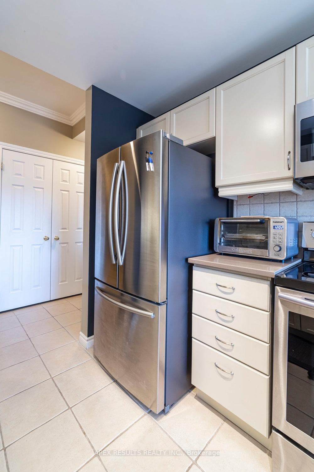 3000 Creekside Drive Unit 707 photo 20