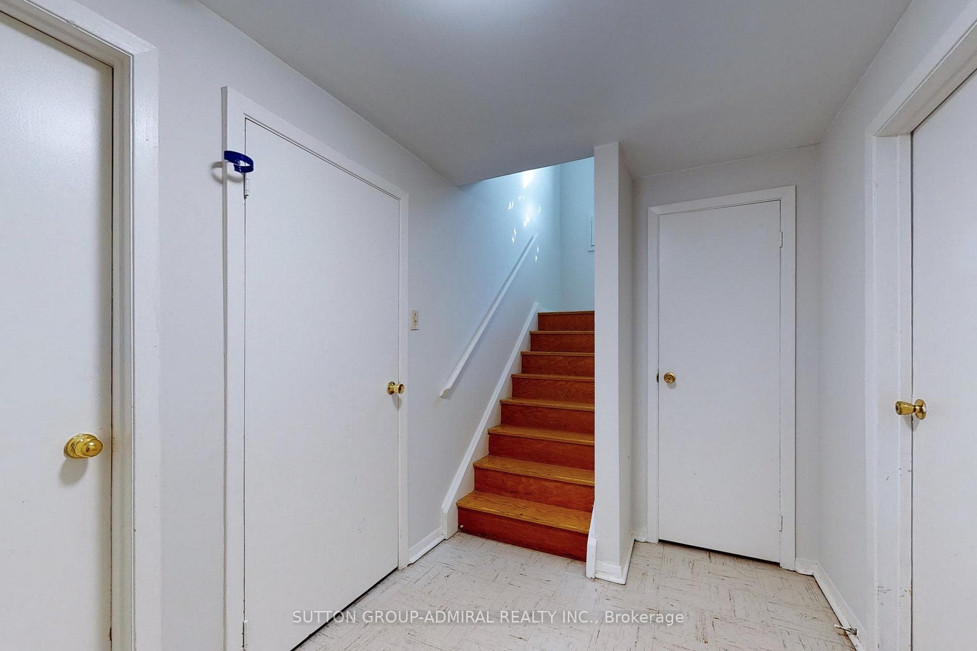 24 Elise Terrace Unit Lower photo 10