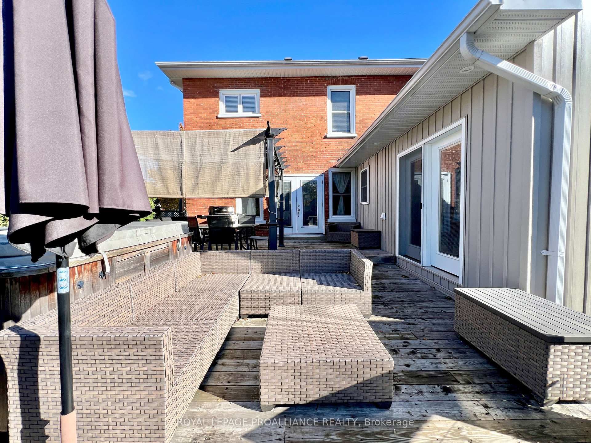 212 Foster Avenue photo 31