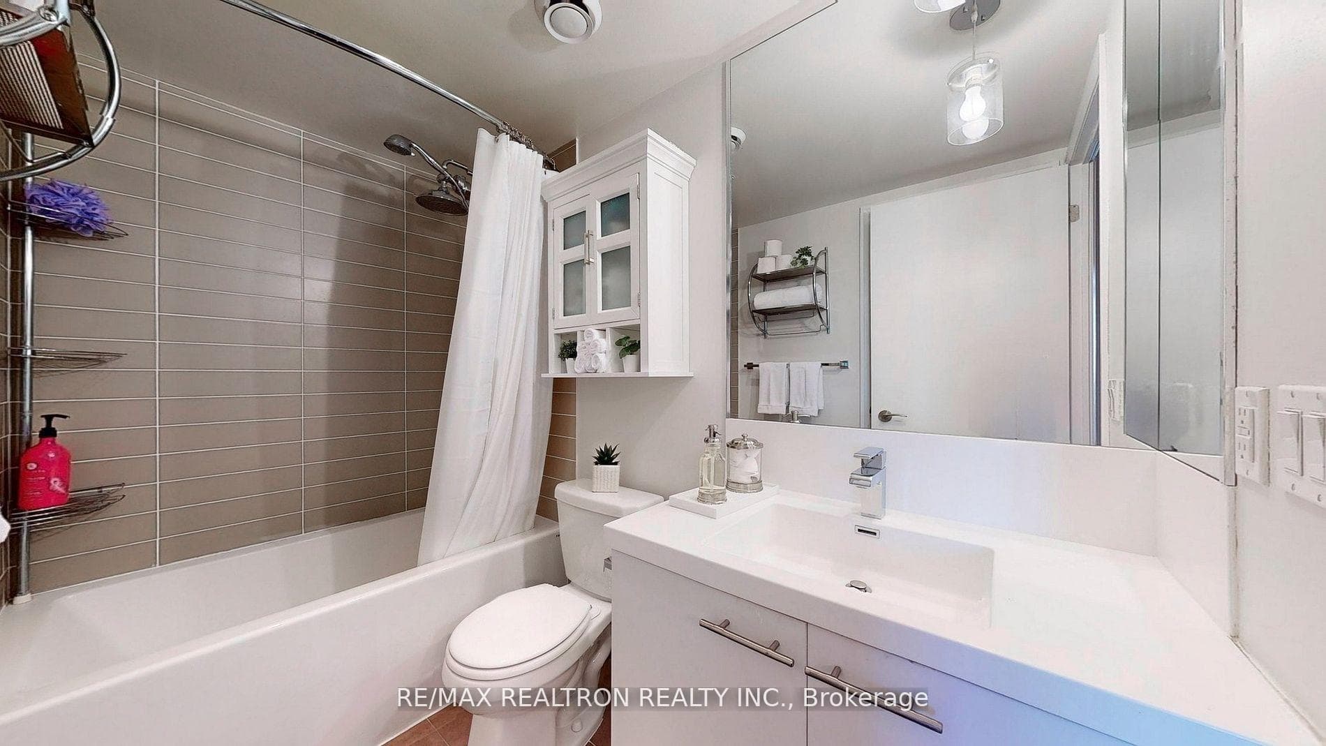 5 Valhalla Inn Road Unit 1611 photo 17