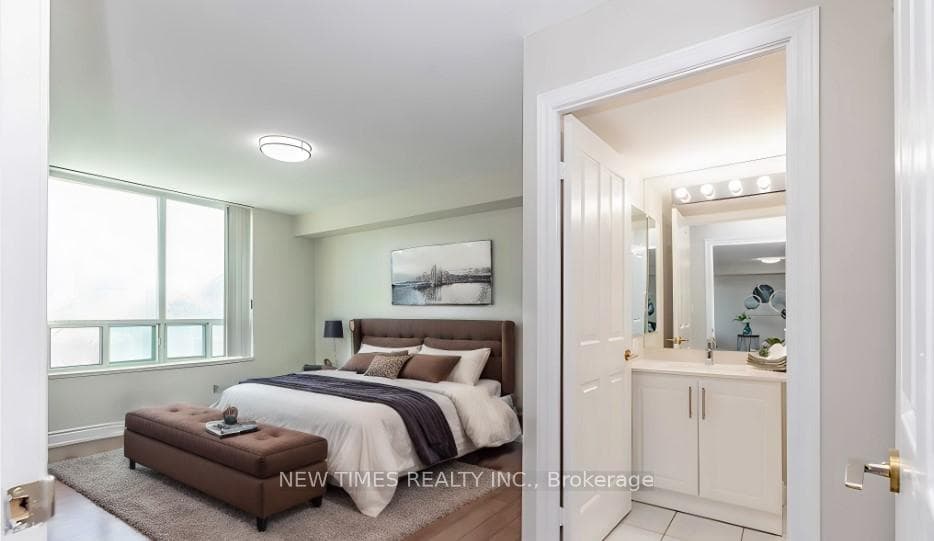 68 Corporate Drive Unit 529 photo 3