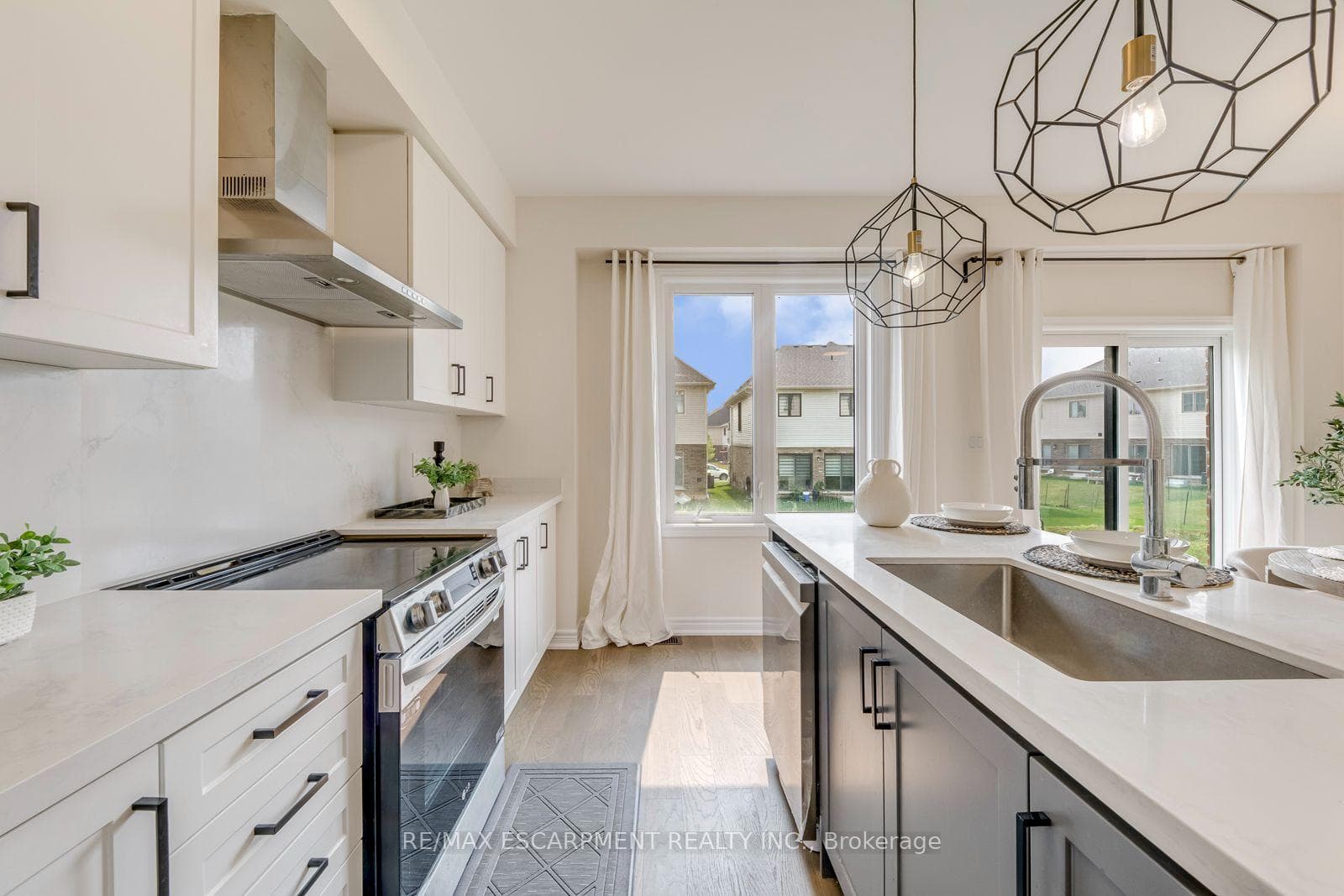 27 Mia Drive photo 16