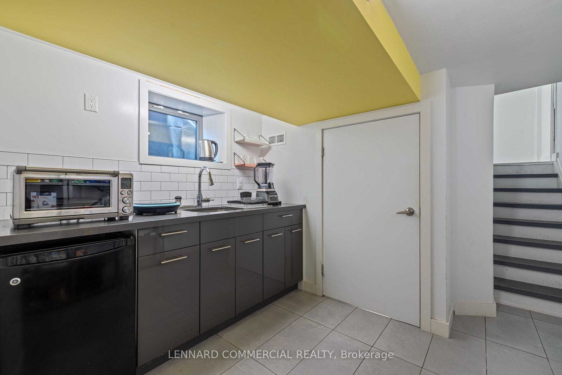 1157 Davenport Road photo 19
