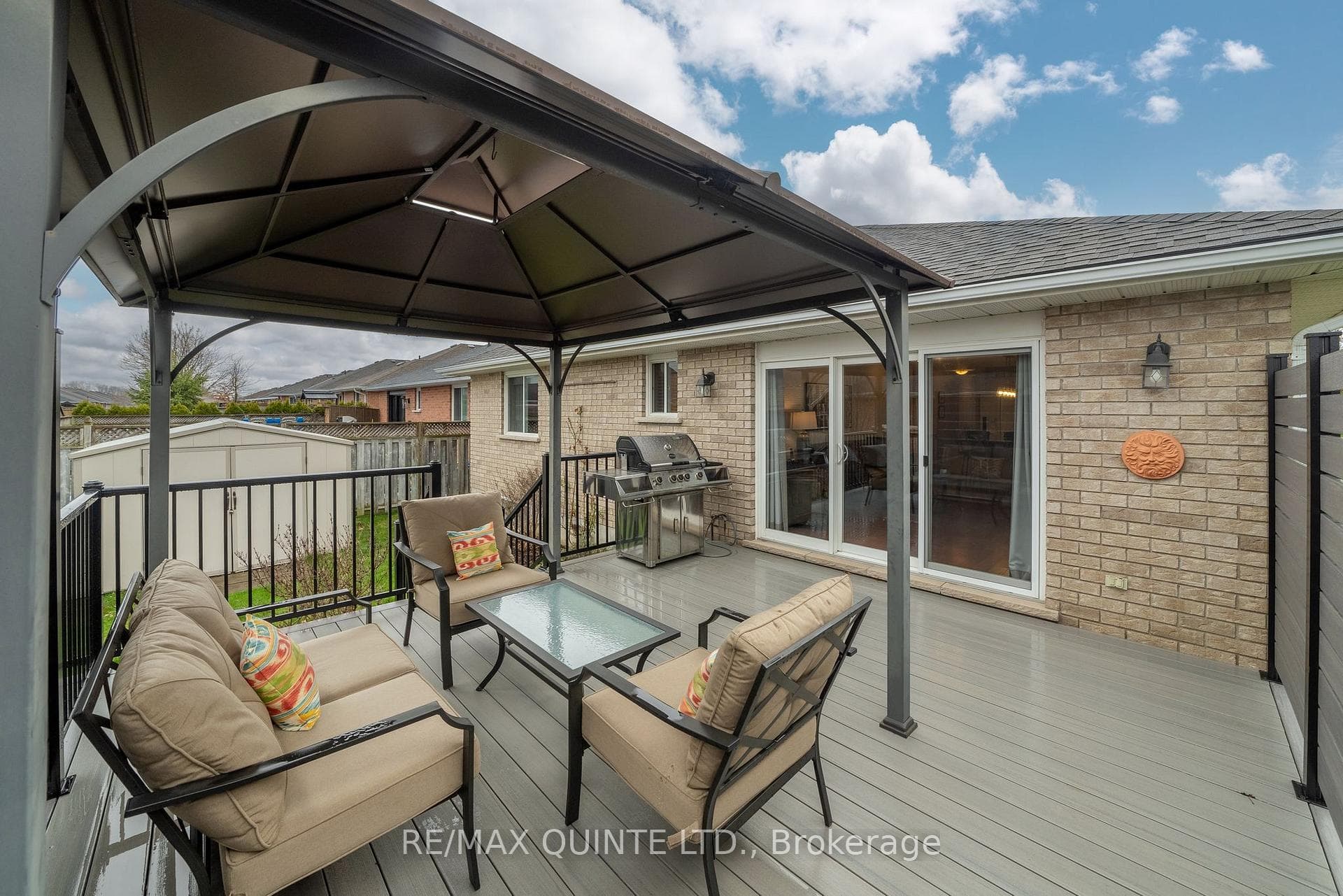 61 Hemlock Crescent photo 37