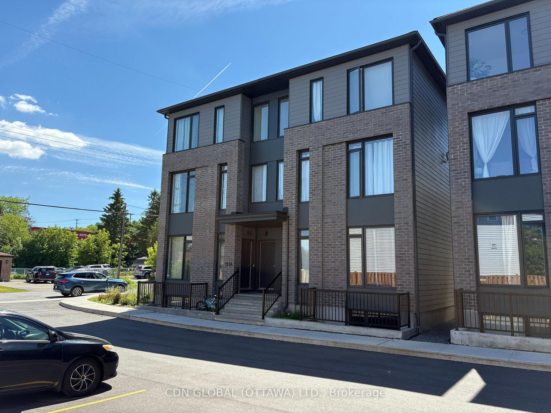 1258-1260 Marenger Street photo 6