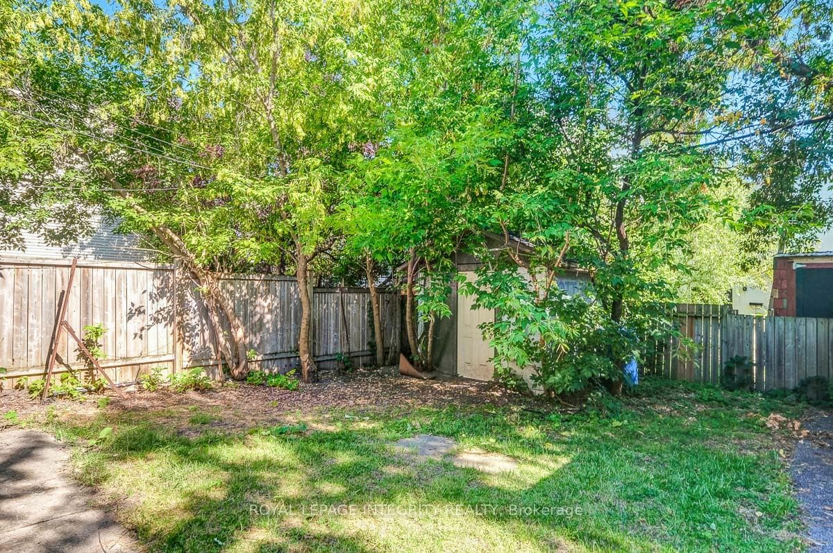 199 Henderson Avenue photo 12