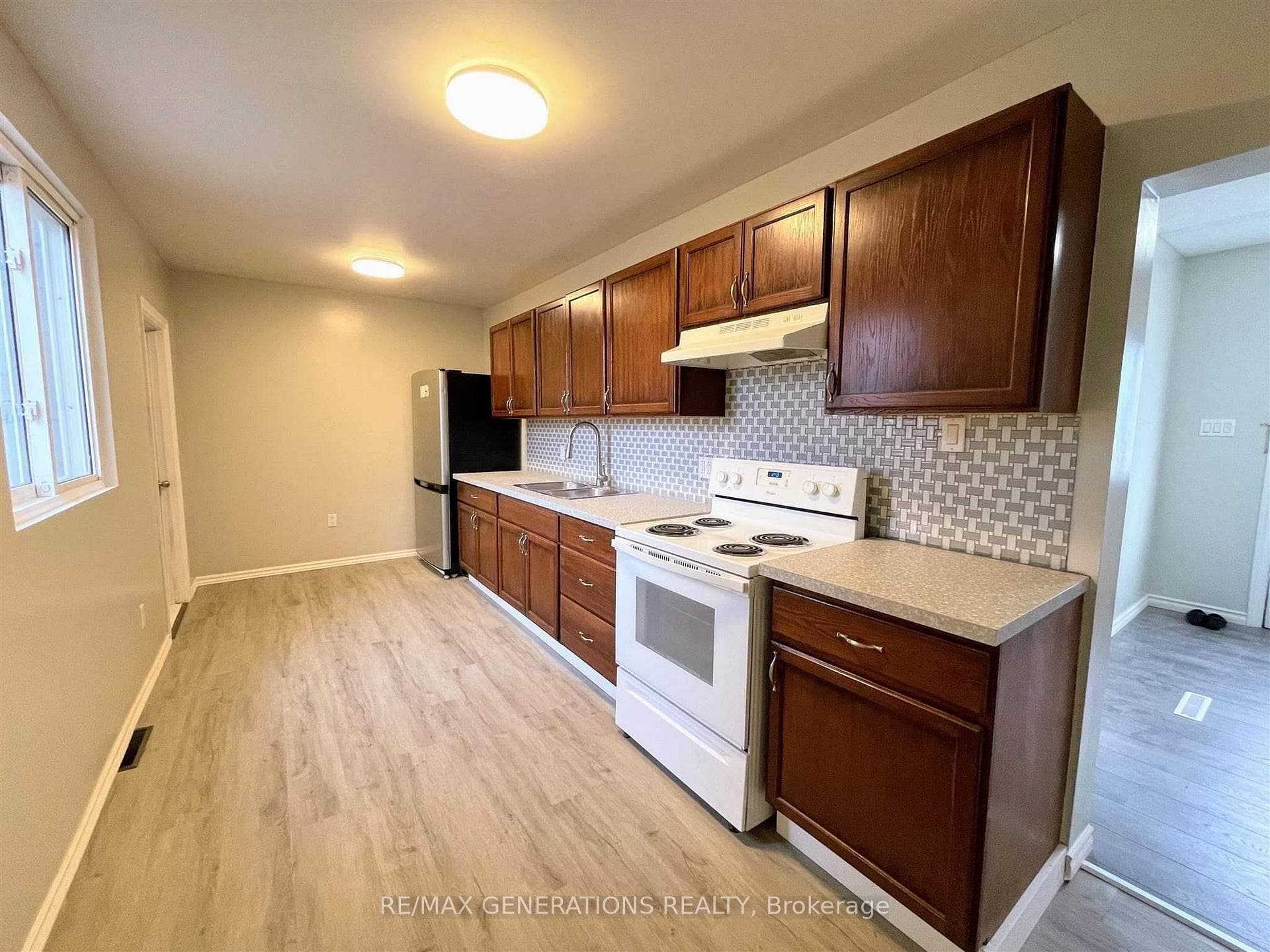 24 Stevens Avenue photo 5