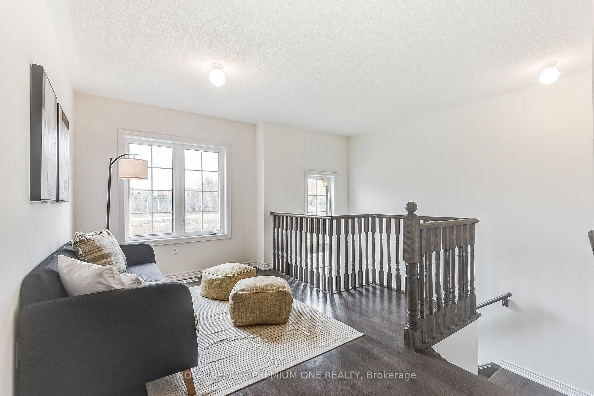 447 Black Cherry Crescent photo 23