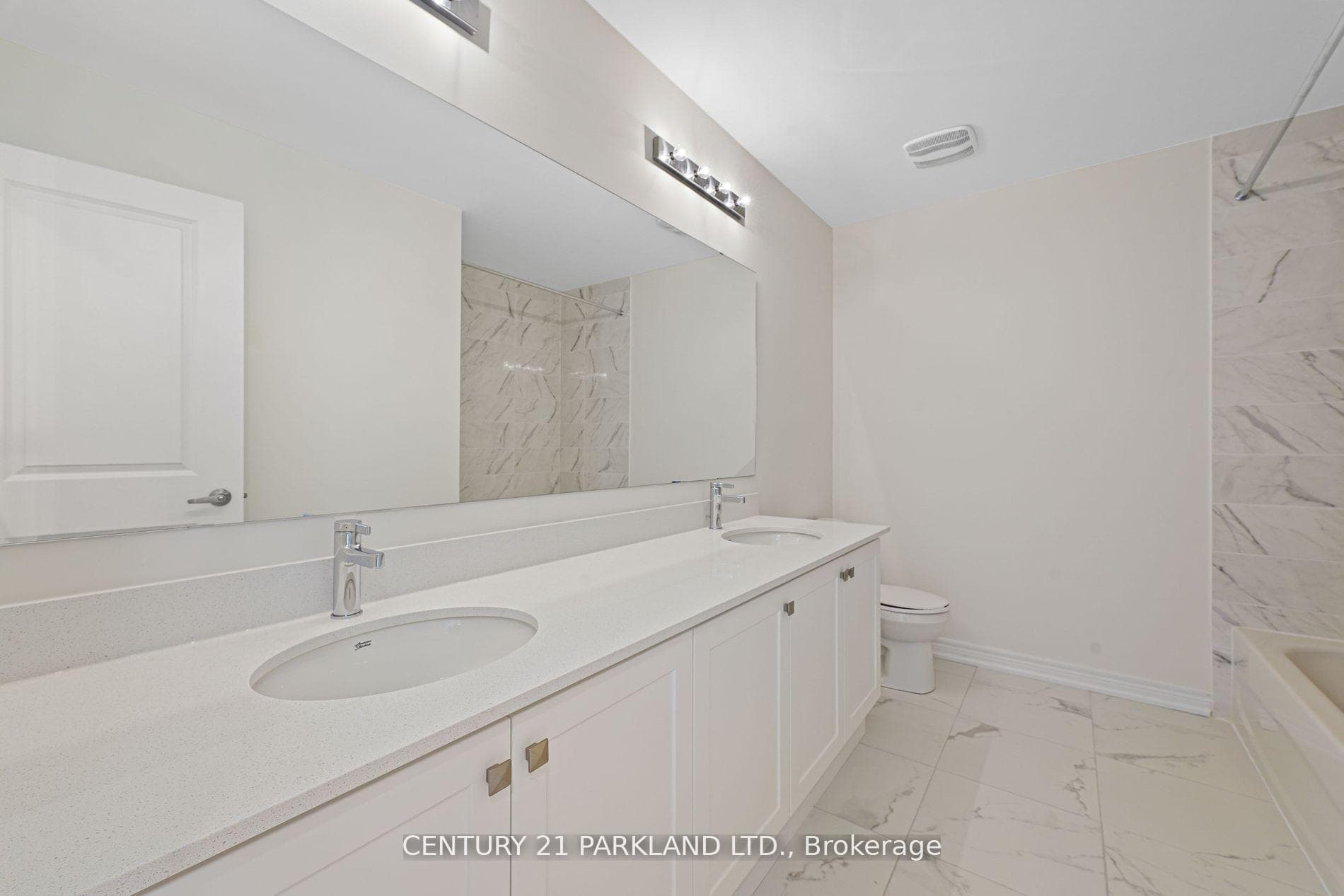 1352 Davis Loop photo 32