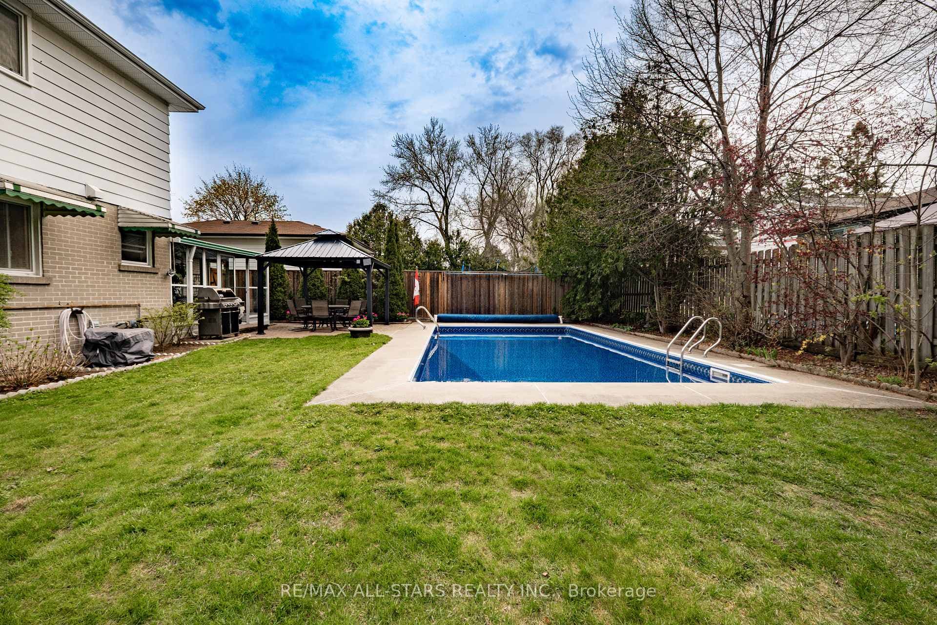 562 Maystone Court photo 35