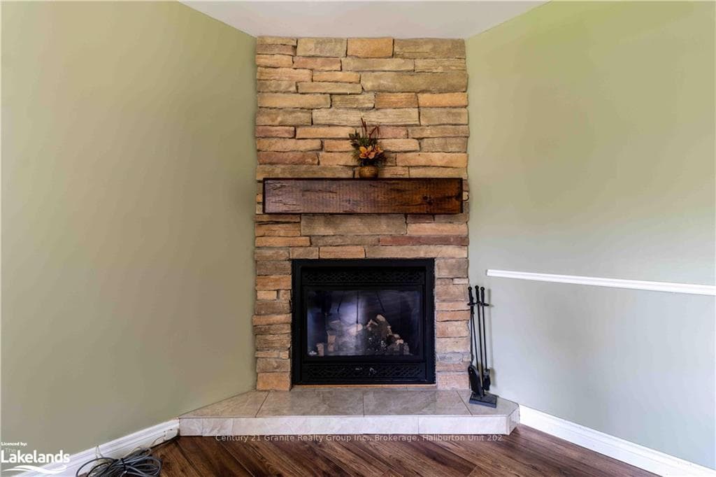 1027 BLAIRHAMPTON Road photo 8