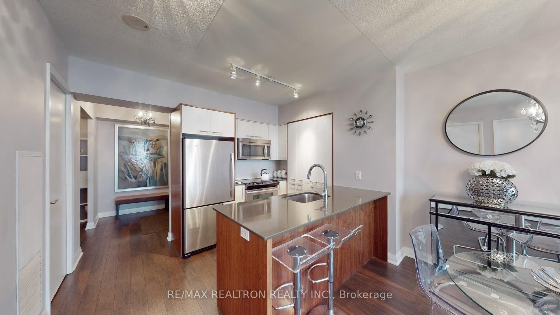 5 Valhalla Inn Road Unit 1611 photo 9