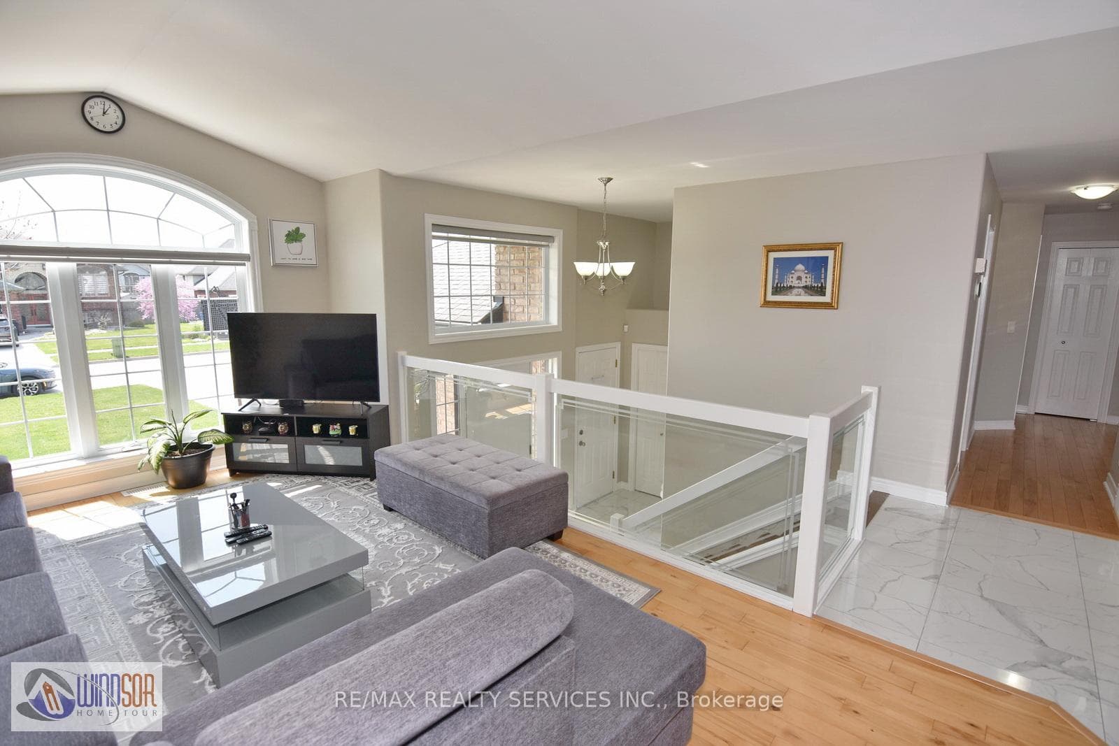 867 Westwood Drive photo 8