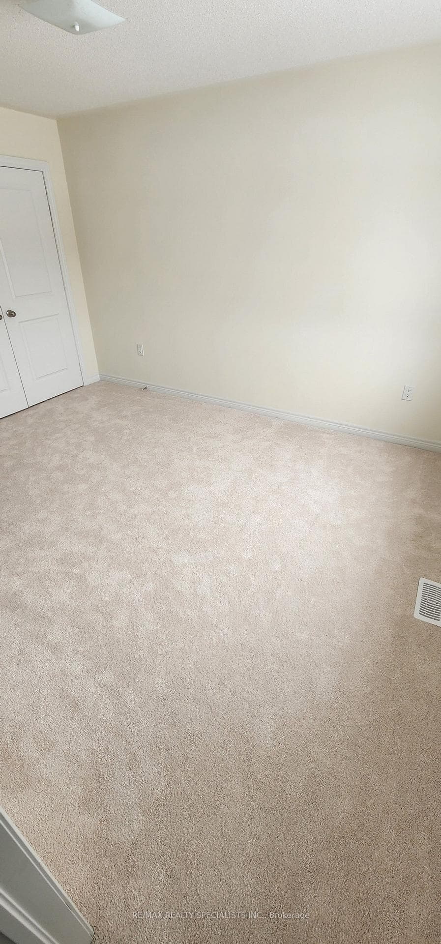 508 Black Cherry Crescent photo 11