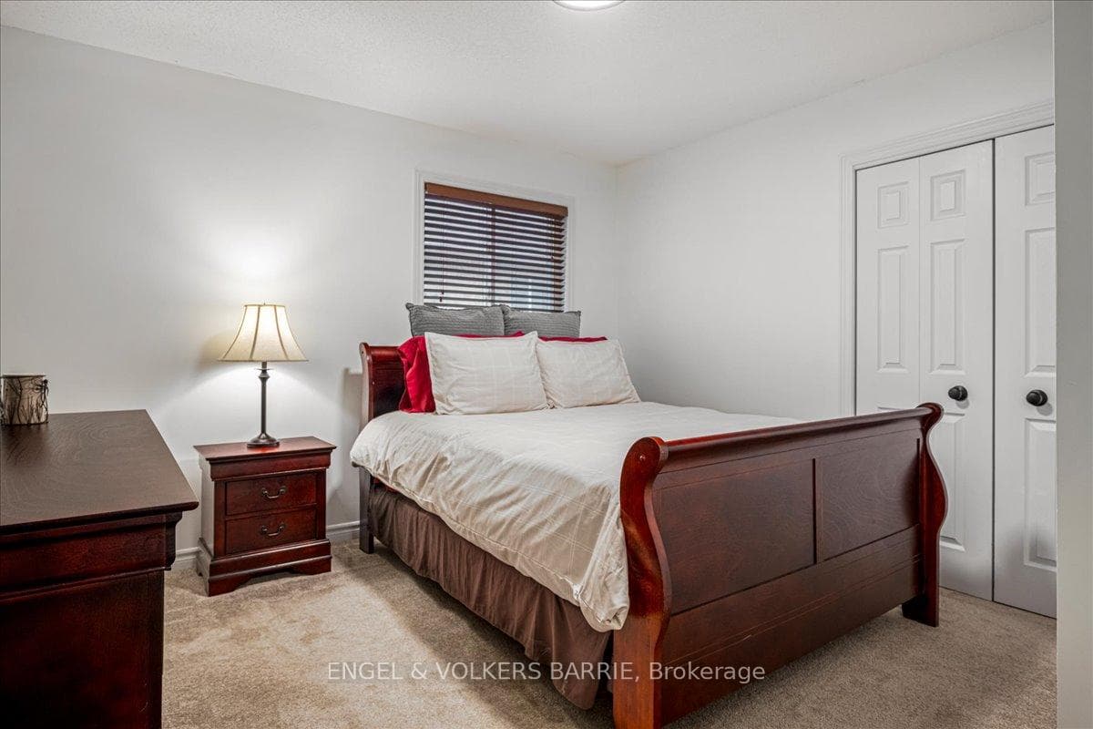 95 Nicholson Drive photo 26