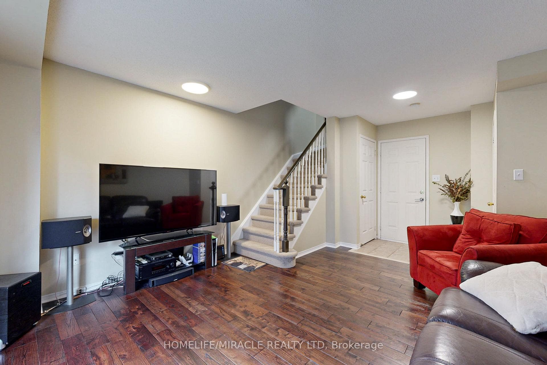 3242 Redpath Circle photo 35