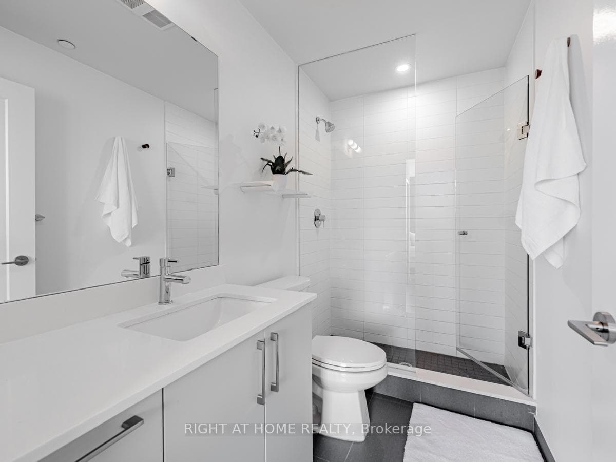 Ensuite Bath with Glass Shower