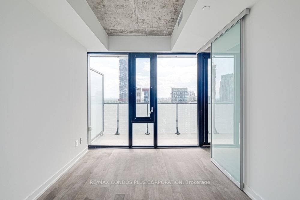 161 Roehampton Avenue Unit 3512 photo 29
