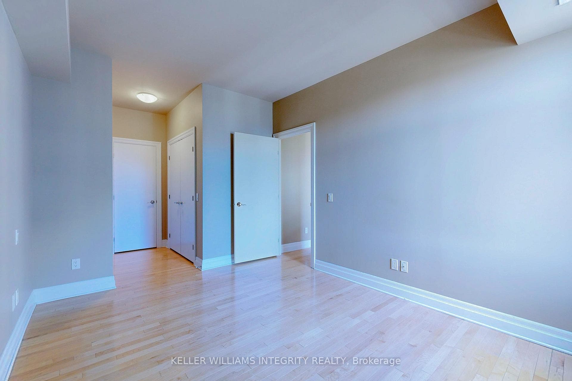 245 Kent Street Unit 1606 photo 27