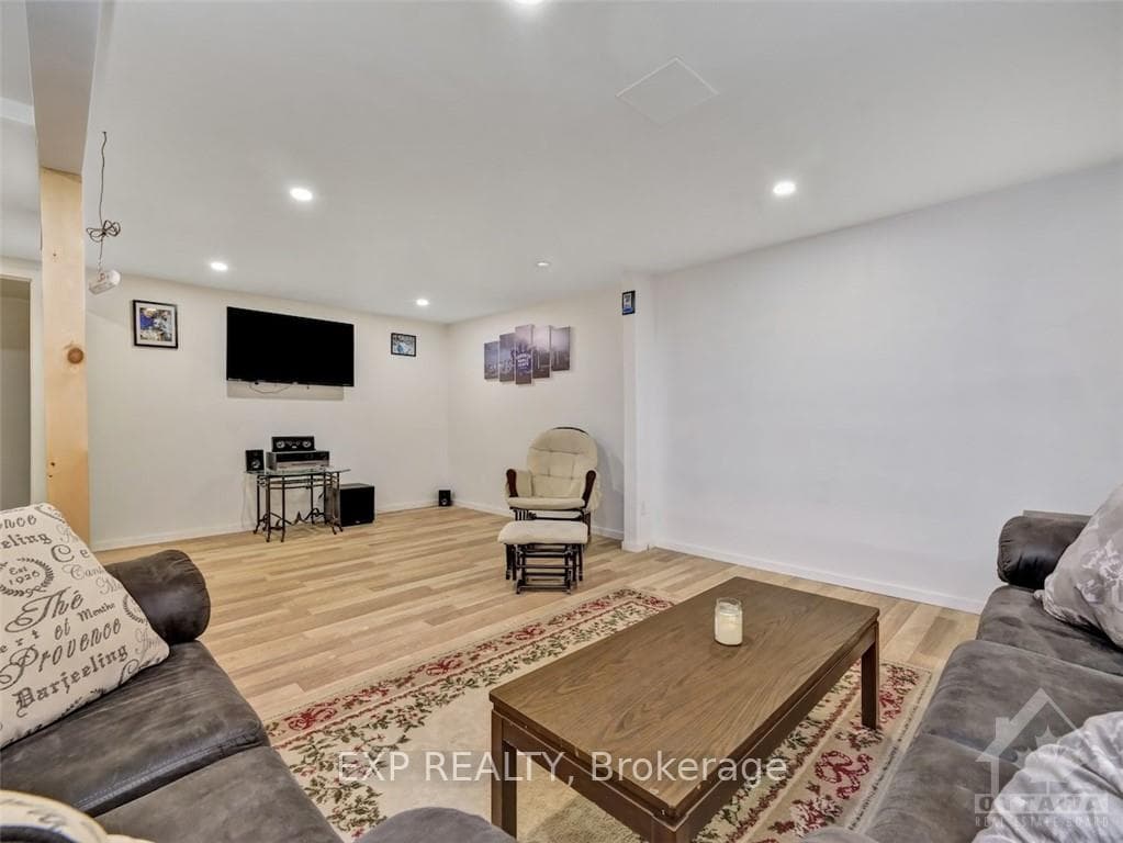 204 GOLF CLUB Road photo 22