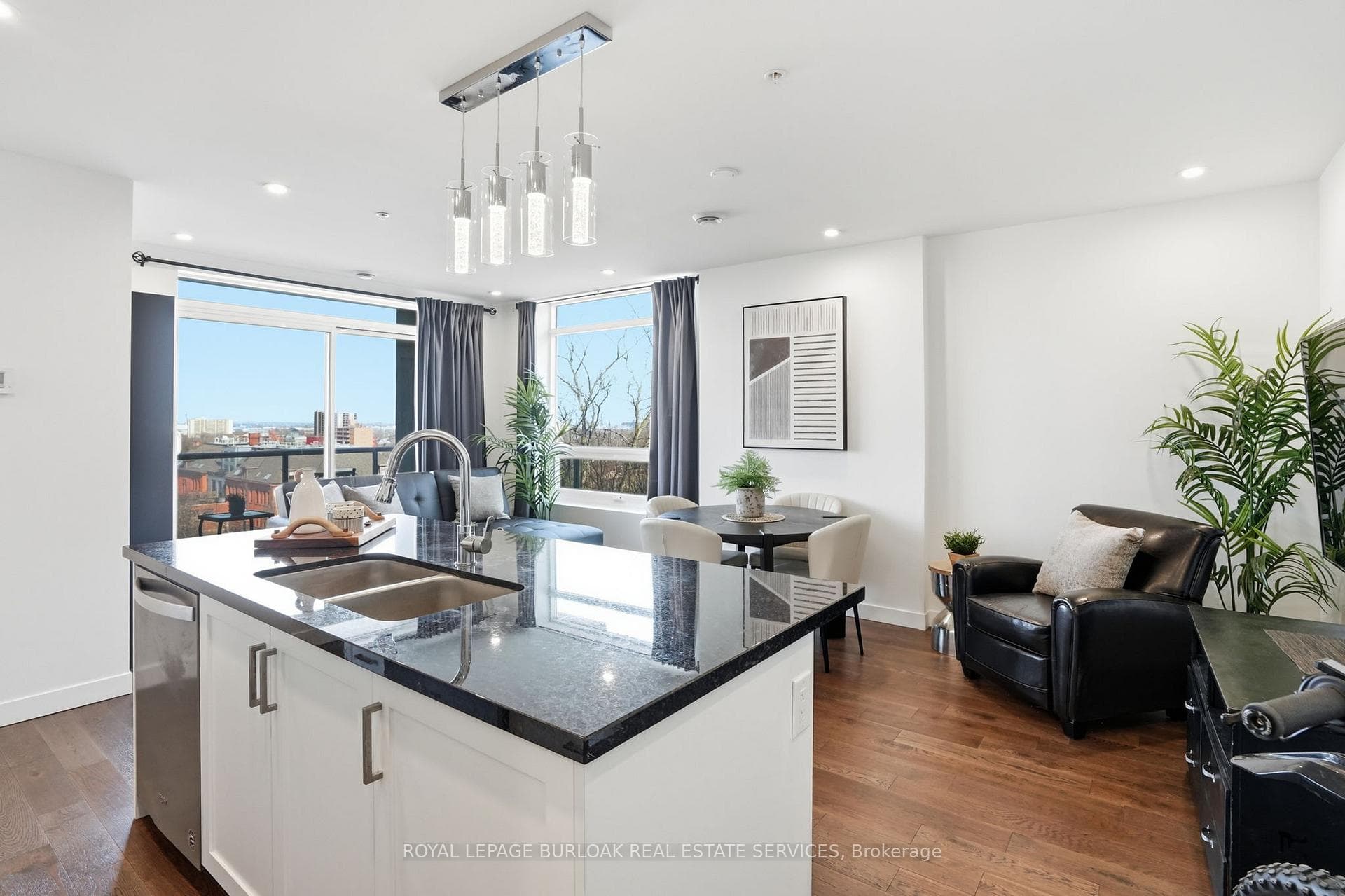 467 Charlton Avenue Unit 307 photo 6