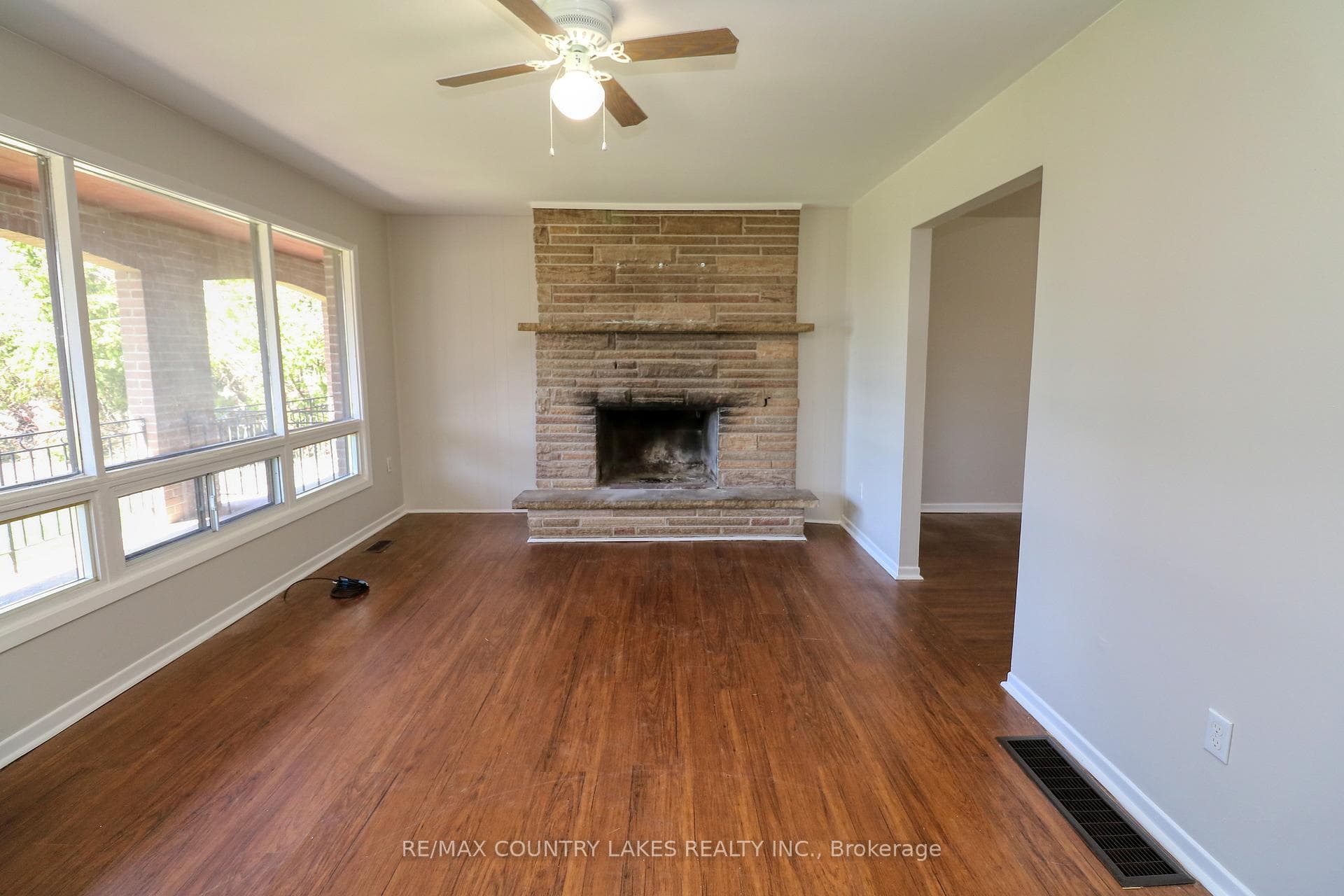 25035/7 Maple Beach Road photo 5