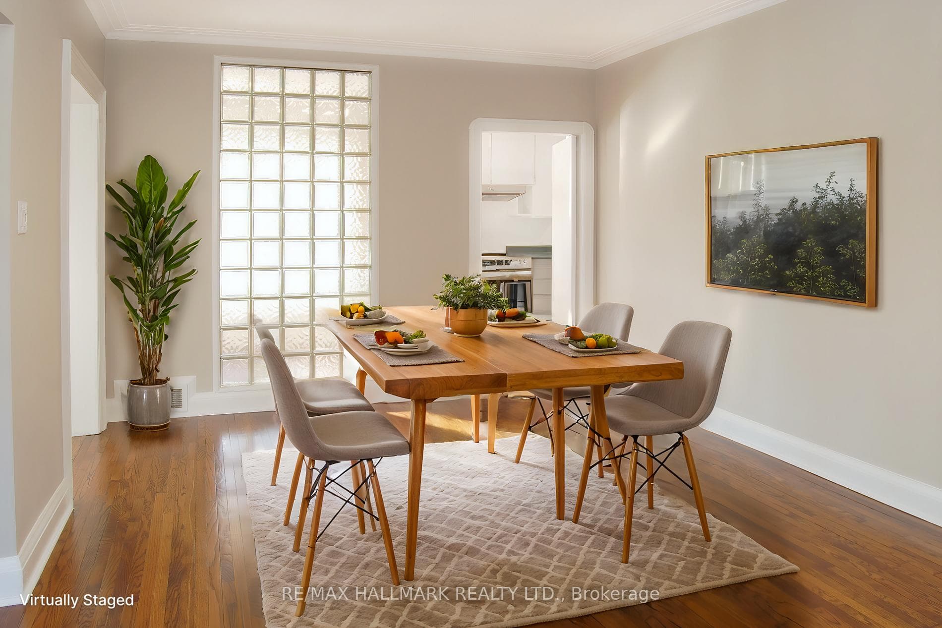 278 Bessborough Drive photo 5